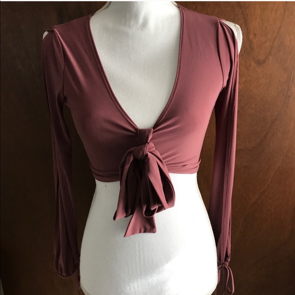 Fashion nova crop top